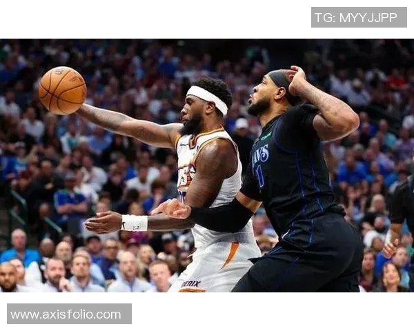 太阳队与独行侠队激战正酣比分胶着引发球迷热议